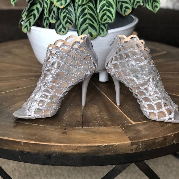 Women’s Elegant High Heel Shoes. Size 10 - Picture 2 of 8